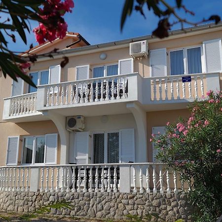 Apartments Mihalic Šilo Zewnętrze zdjęcie