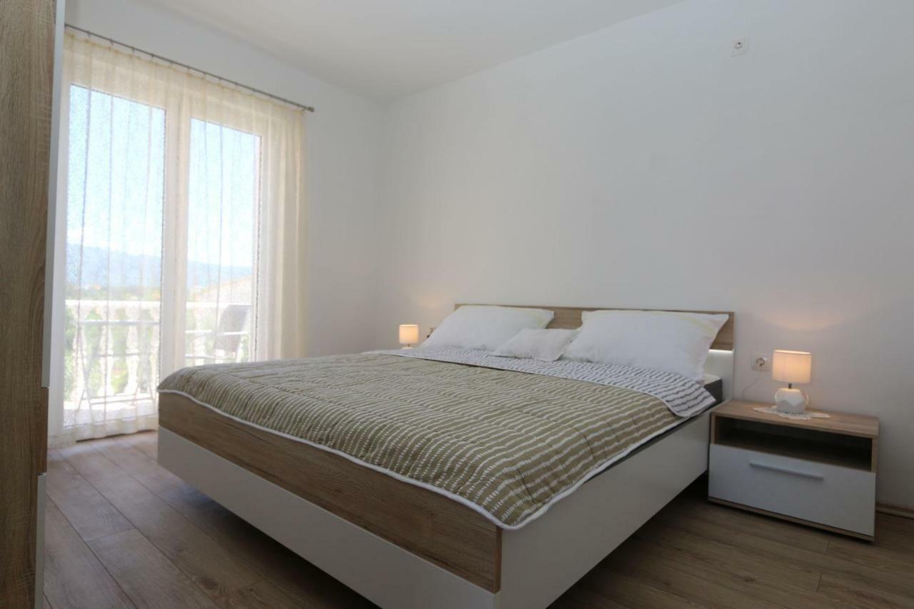 Apartments Mihalic Šilo Zewnętrze zdjęcie