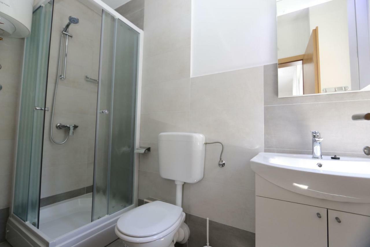 Apartments Mihalic Šilo Zewnętrze zdjęcie